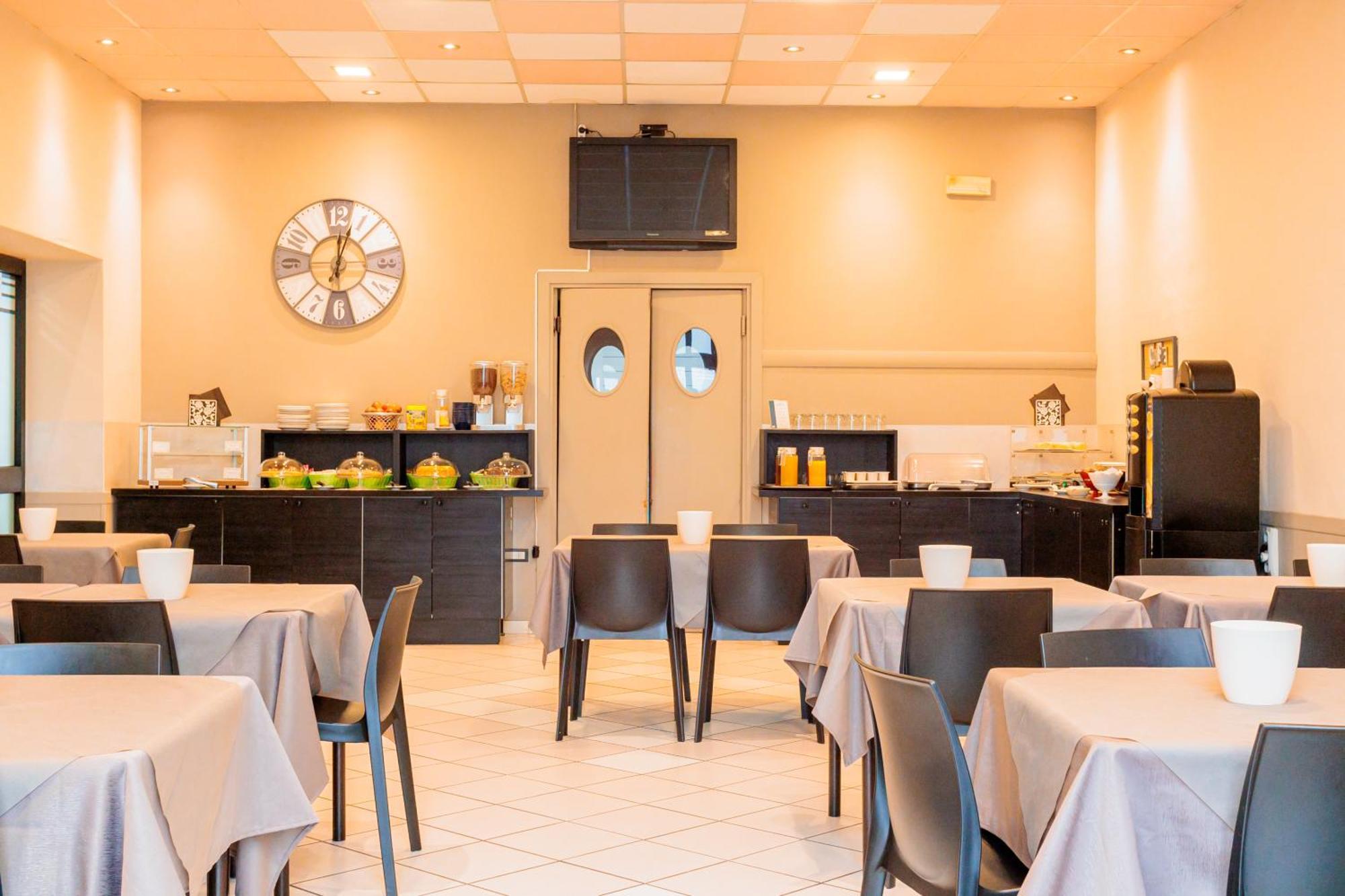 Al Centro Bed & Breakfast แวร์บาเนีย ภายนอก รูปภาพ